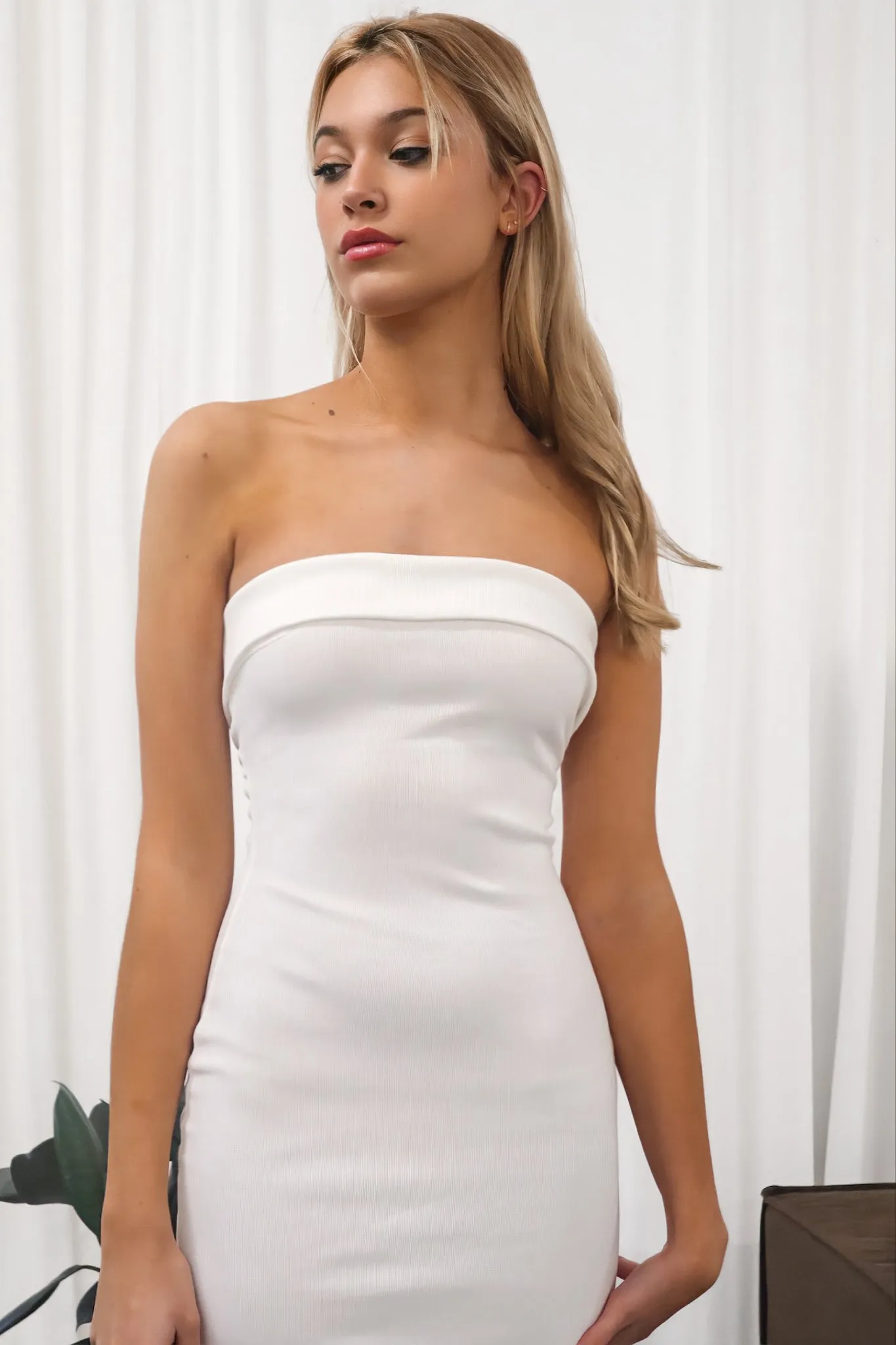 Asya Midi Dress - White