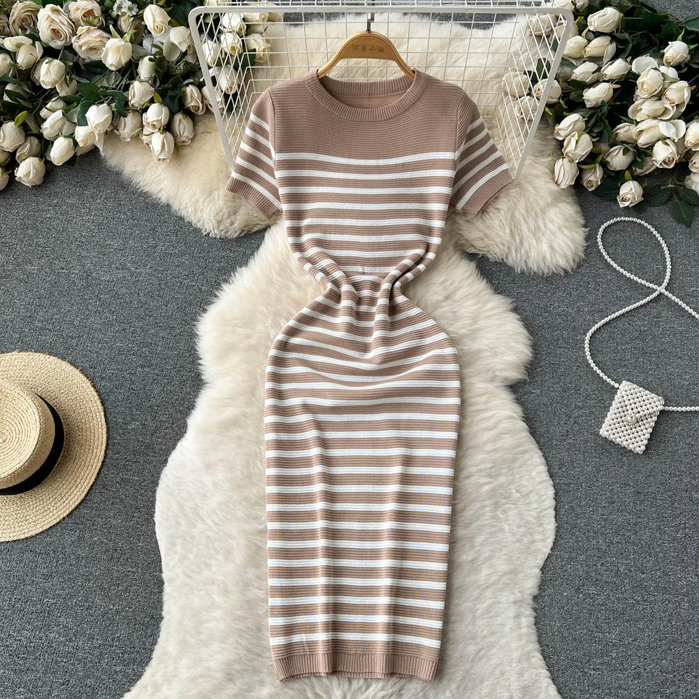 Color Blocking Striped Knitted Dress