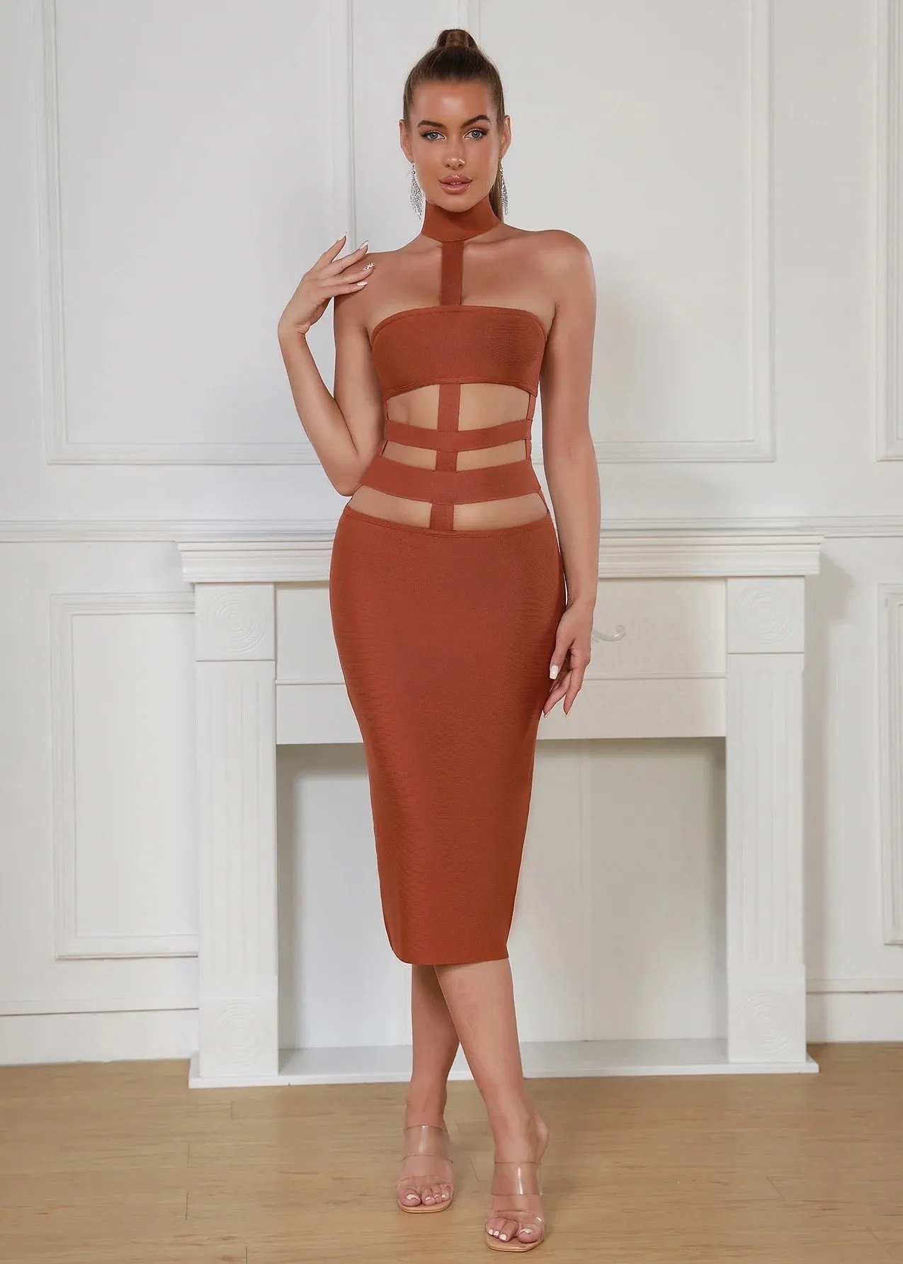 Cut Out Choker Collar Bodycon Bandage Dress