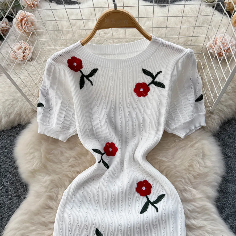 Elegant Rose Embroidered Knitted Dress