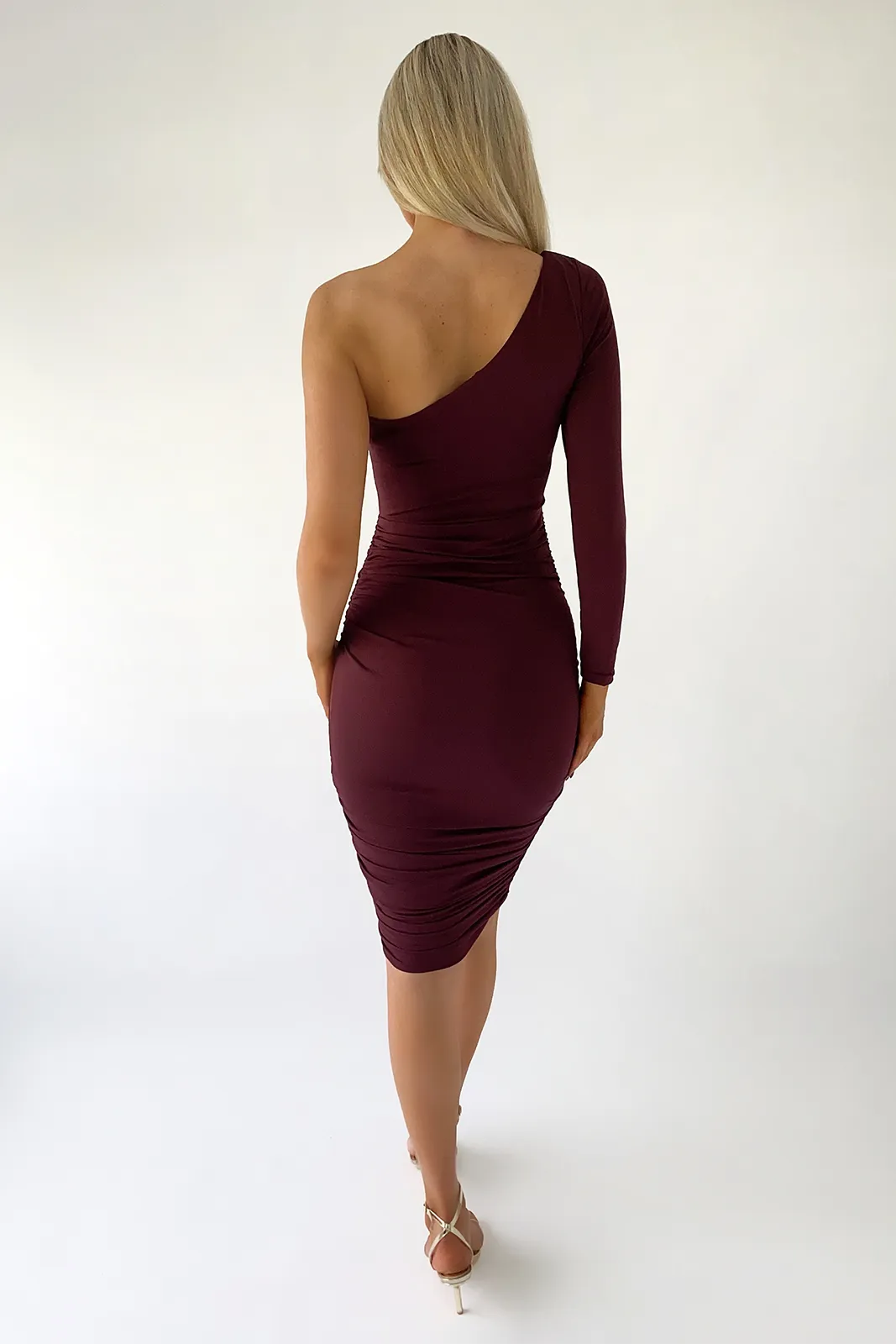 Emilia Plum One Sleeve Ruched Bodycon Midi Dress