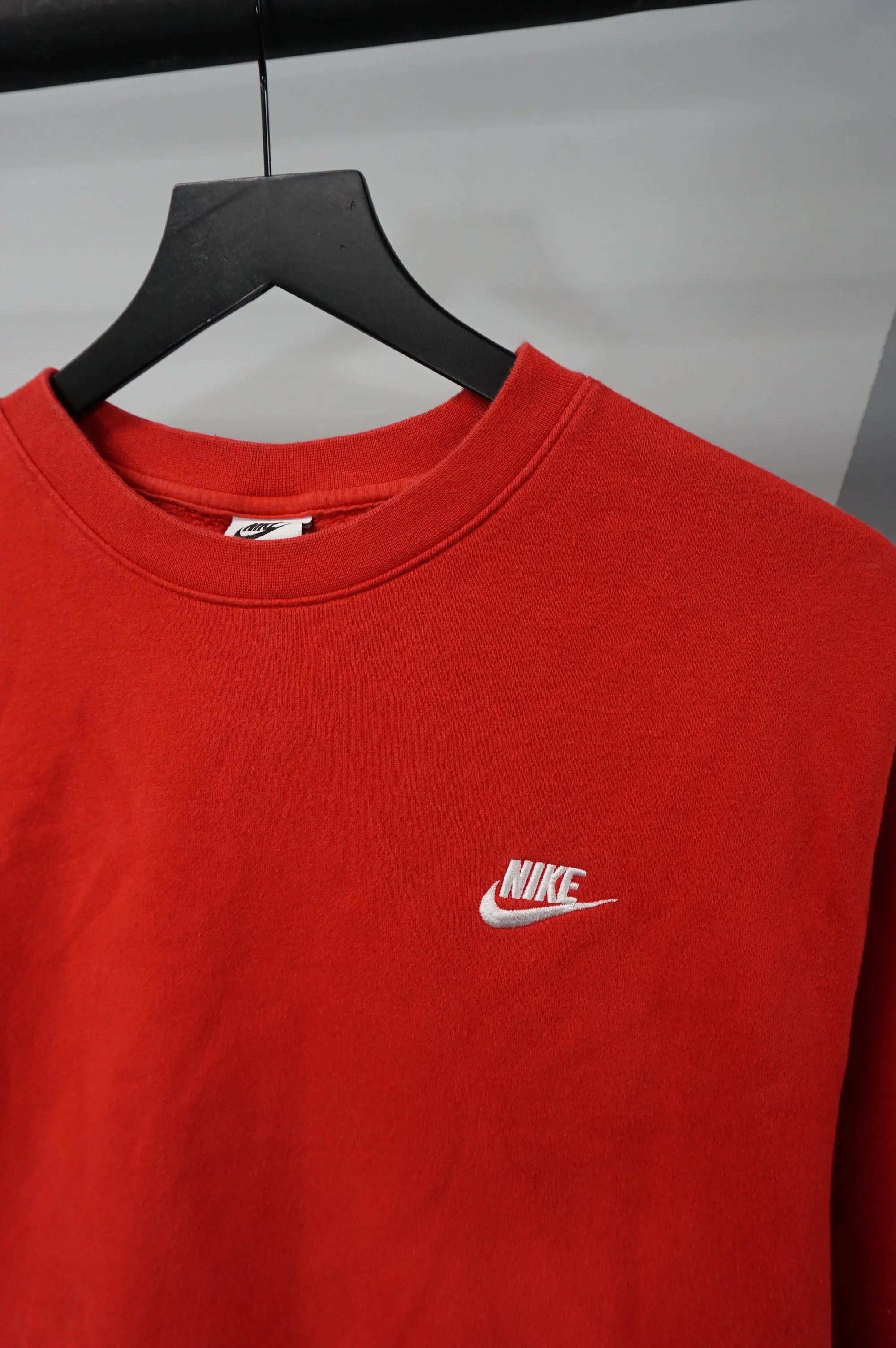 (M) Essential Red Nike Crewneck