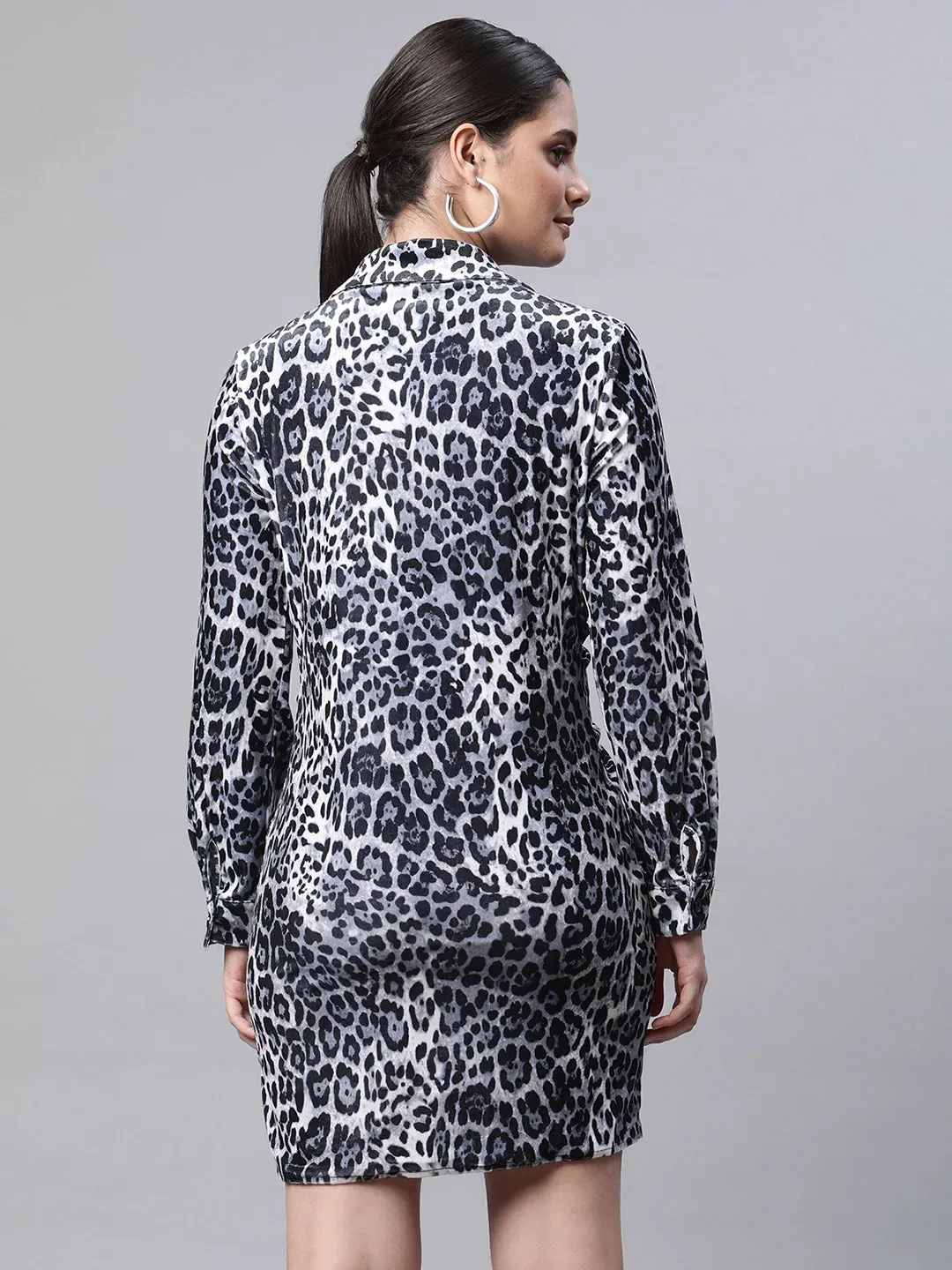 Women Leopard Printed Slim Fit Ruched Dress